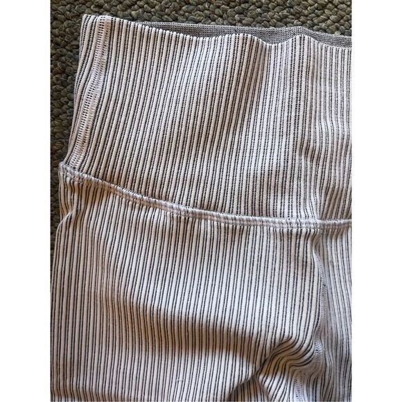 Good American Women's Seamless Ribbed Striped Leggings White Size M / 2/3 - Picture 2 of 5